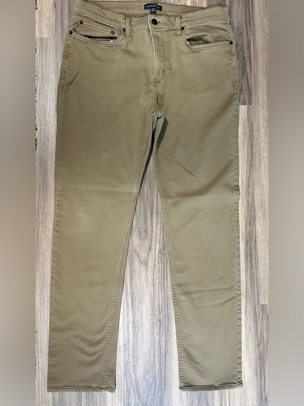 Banana Republic khaki slim pants 36x34